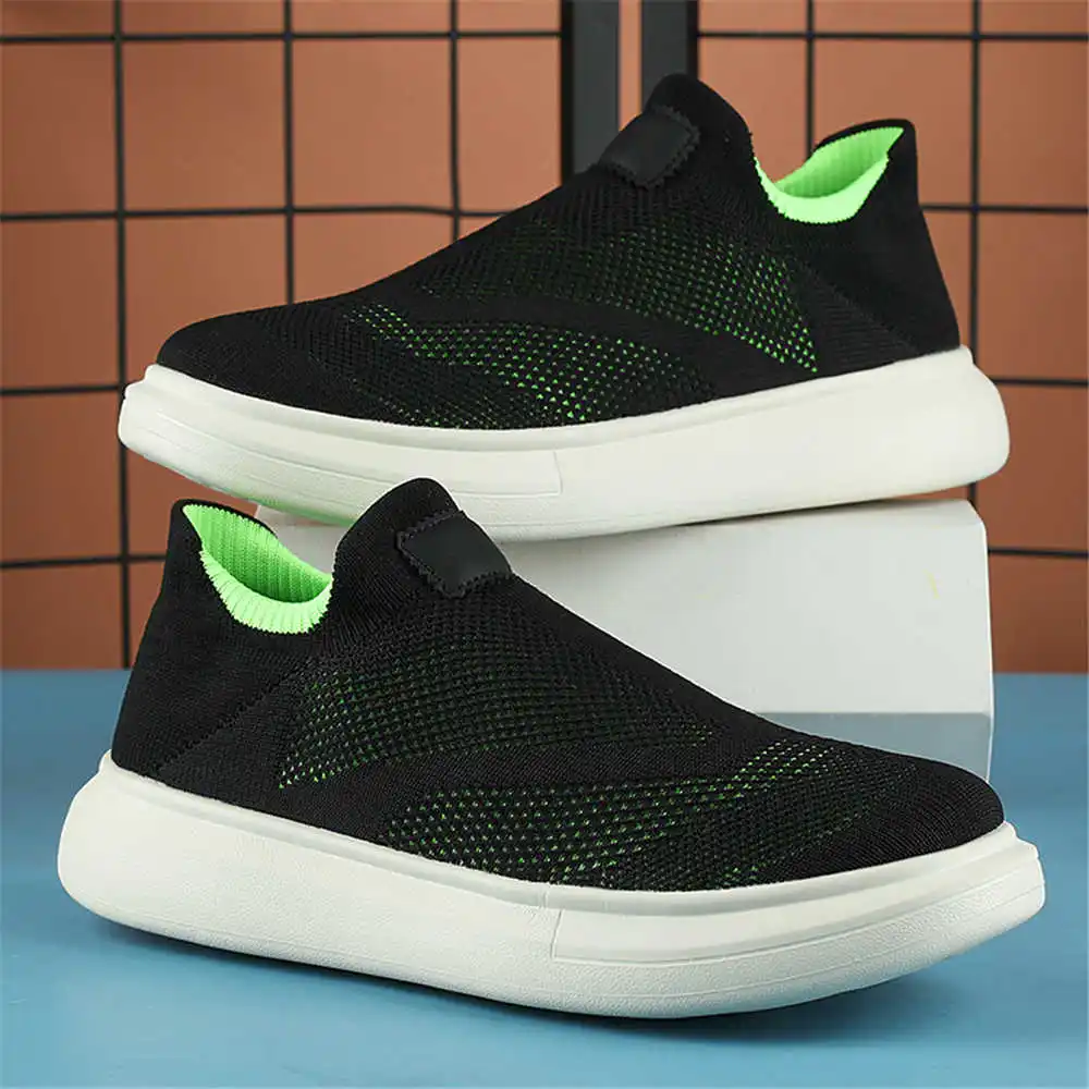 Calze con plateau scarpe marro - Home Office Expenses recensione e prezzo